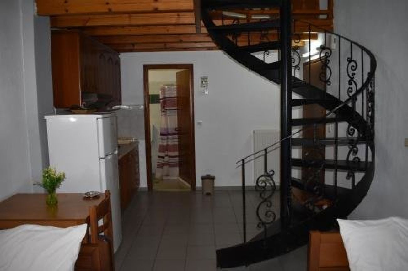 Galanis Studios And Apartments