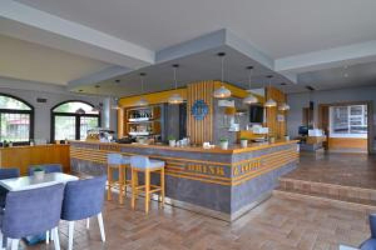 Akrothalassia Hotel 2*