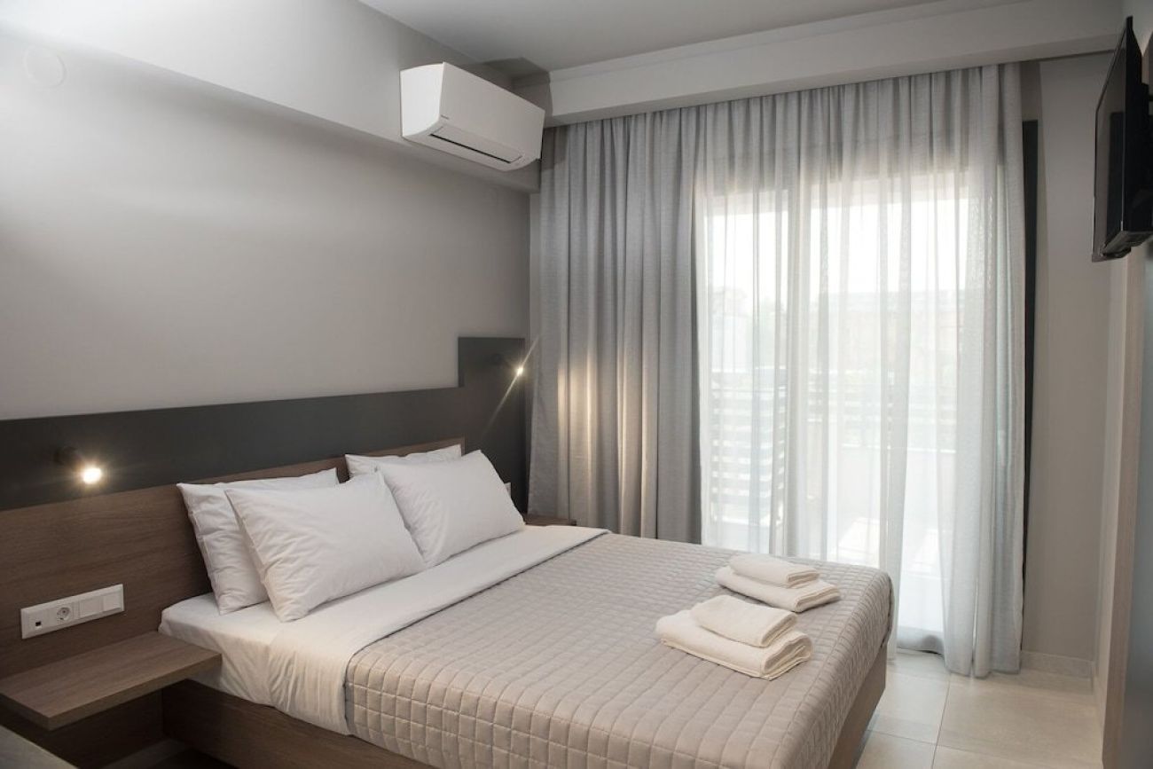 Elizabeth Queen Luxuxy Rooms 3*