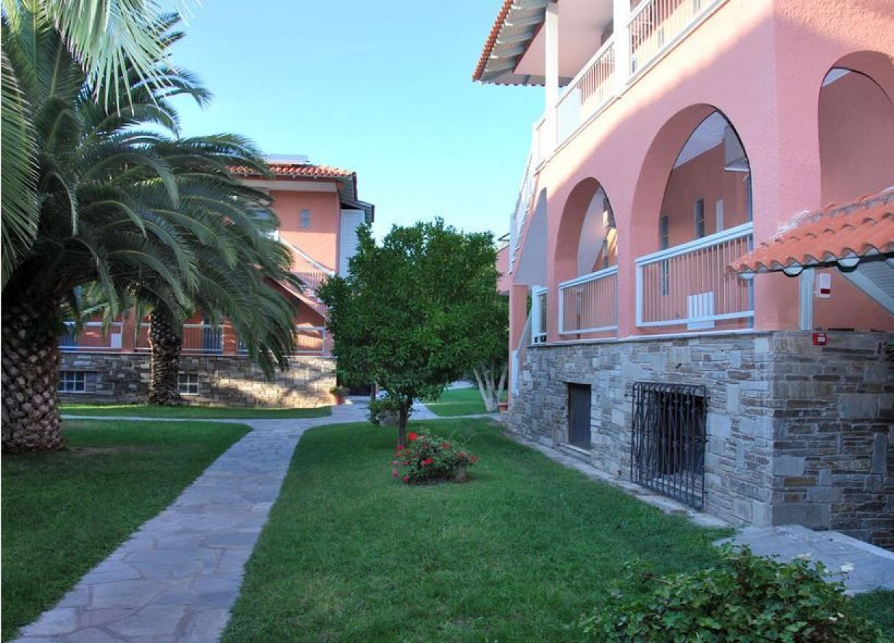 Hanioti Village Resort 3*