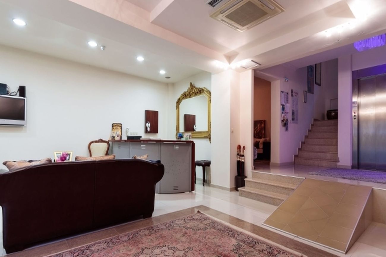 Christina Hotel 3*