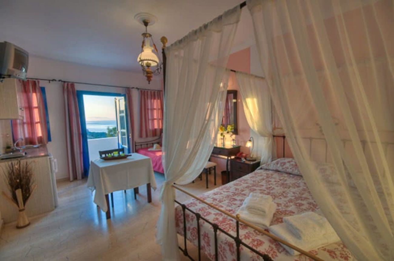 Artemis Village 3*