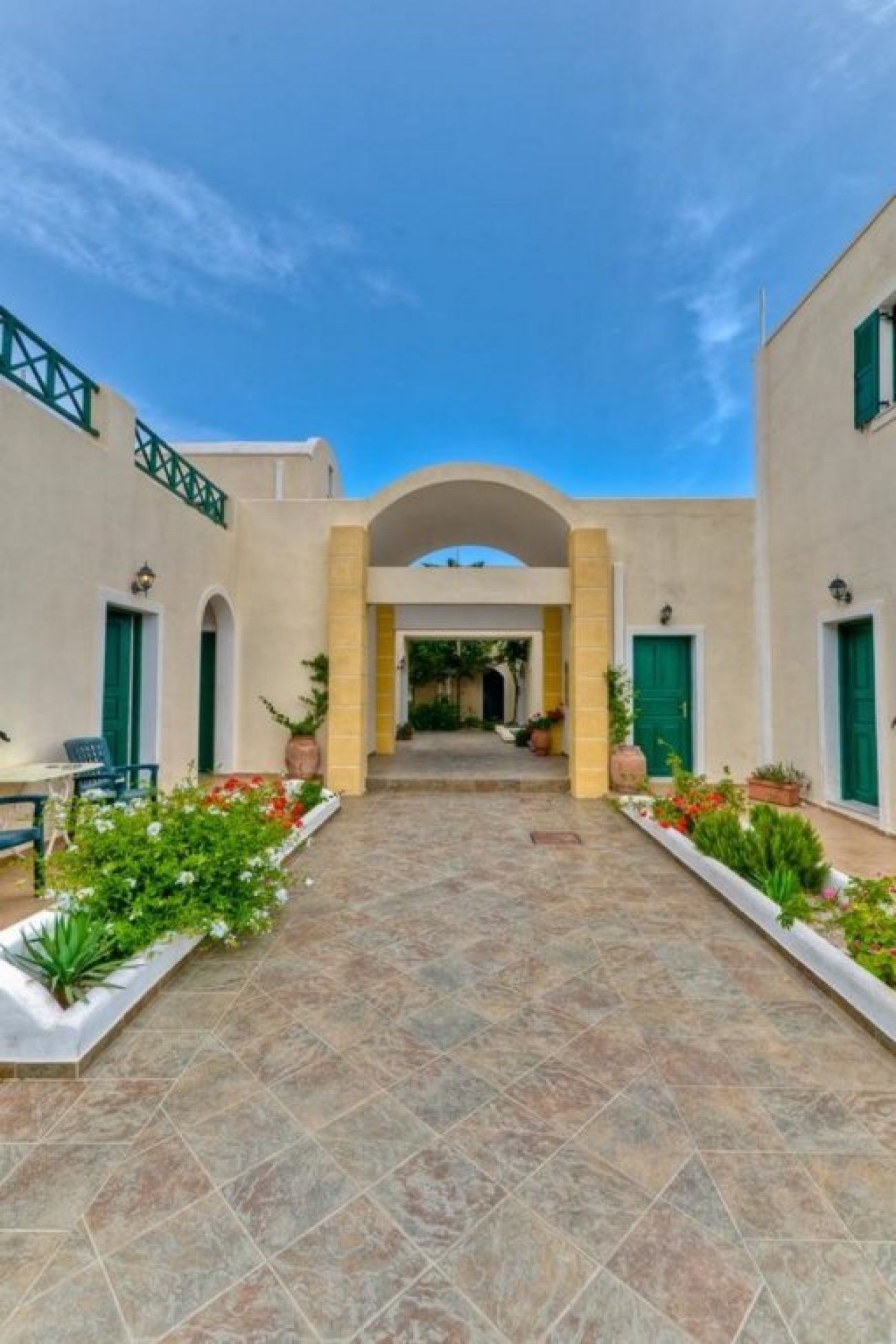 Phevos Villa 3*