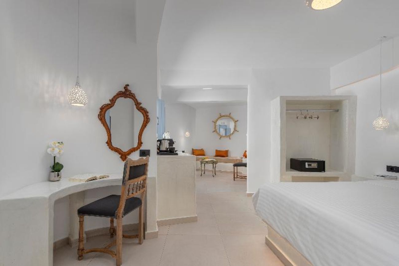 Sole D'Oro Luxury Suites 3*