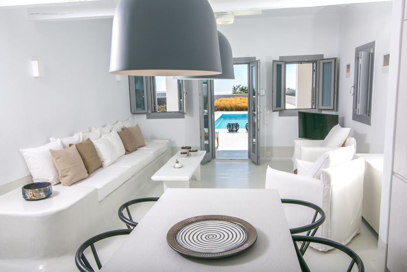 Philosophia Luxury Villa 4*