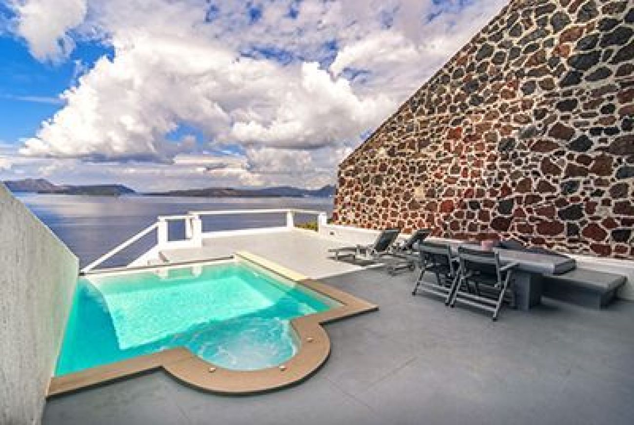 Ambassador Aegean Luxury Hotel & Suites Santorini 5*