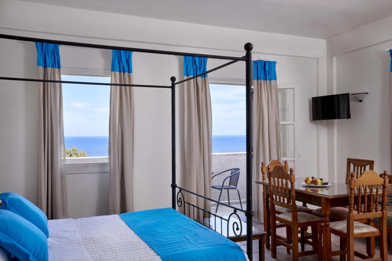 Terra Blue Santorini 2*