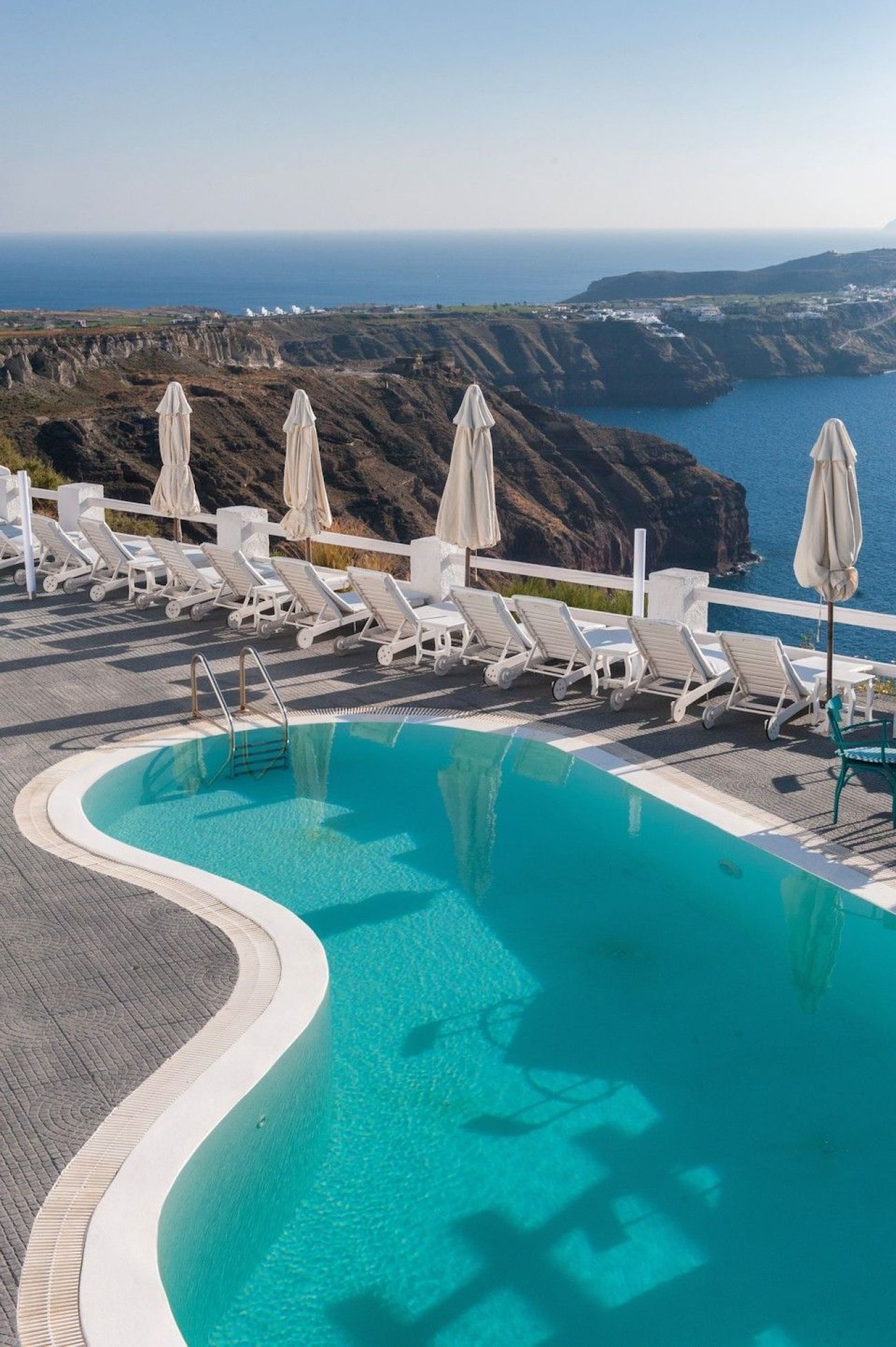 Artemis Suites Santorini 3*