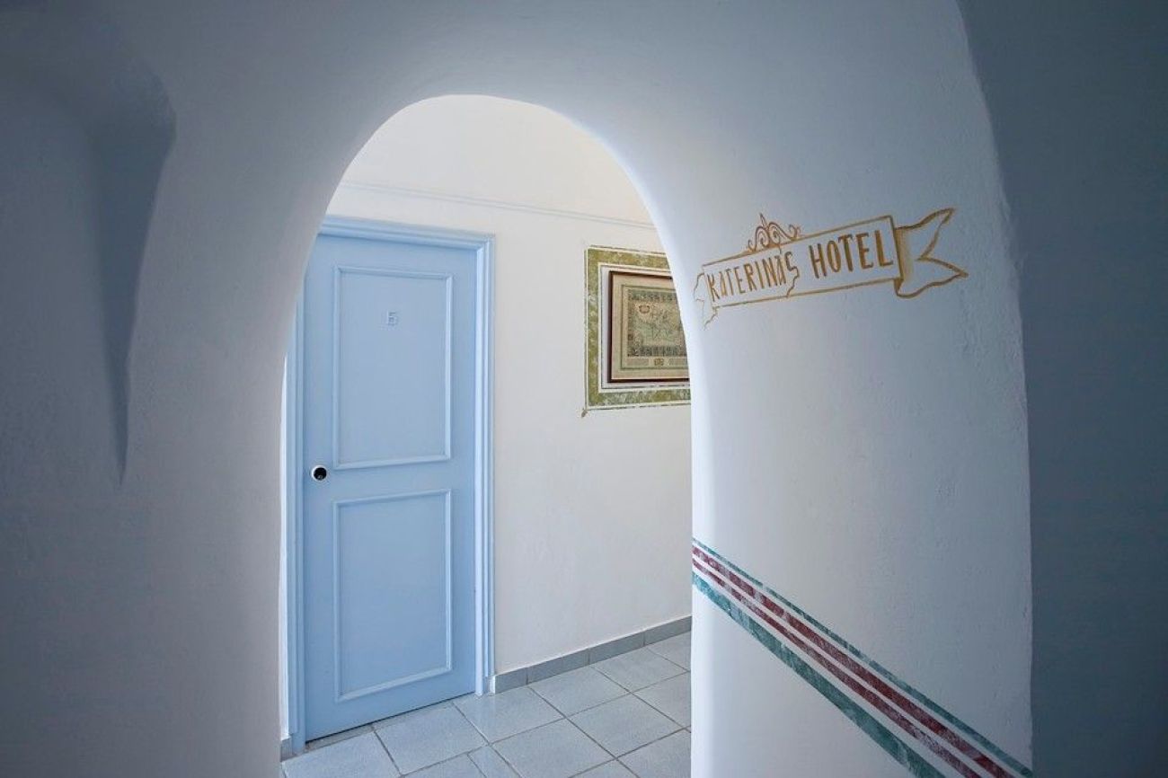 Katerina's Castle - Caldera Cave Hotel 3*