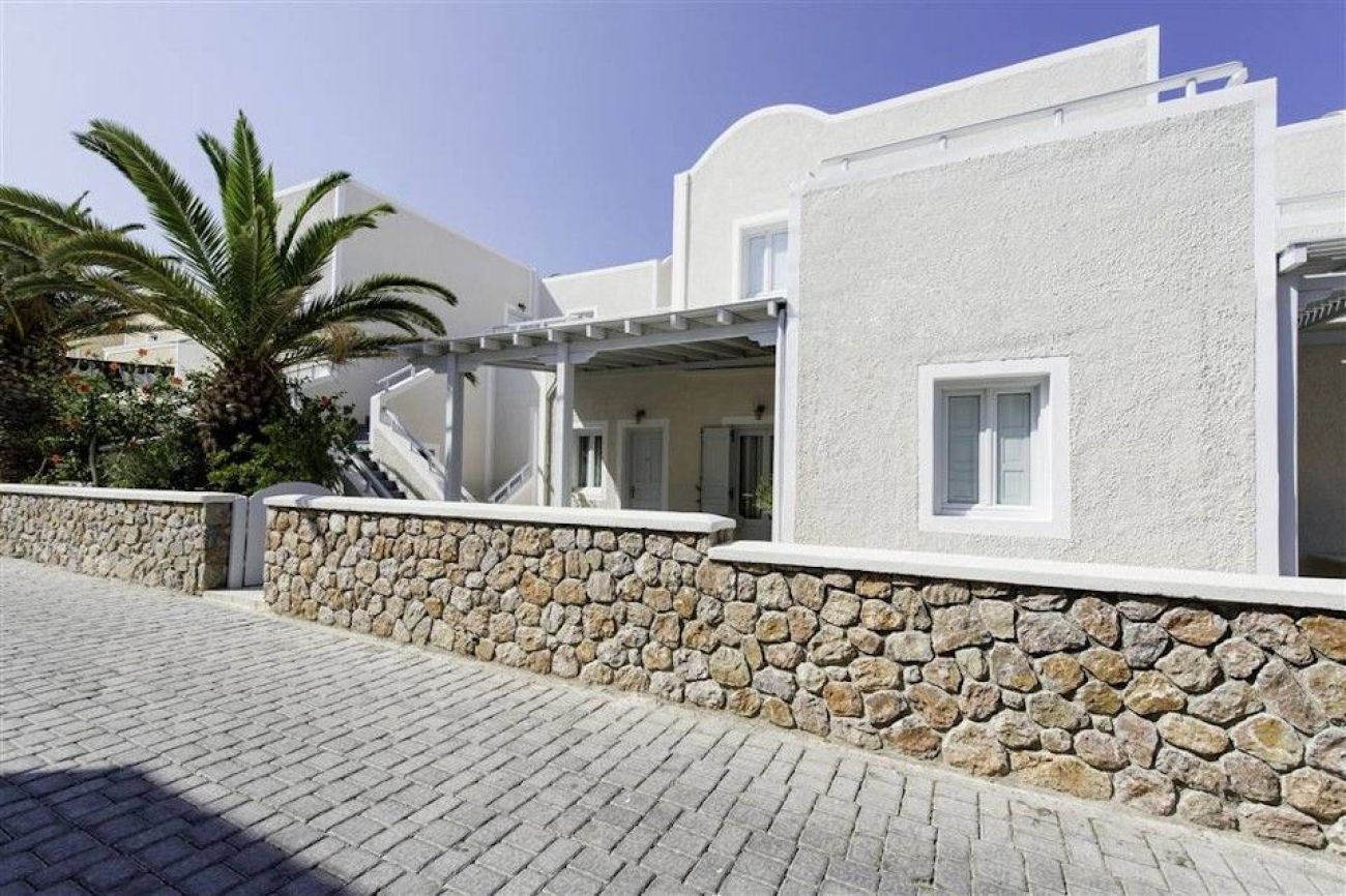 Makris Hotel Santorini 3*
