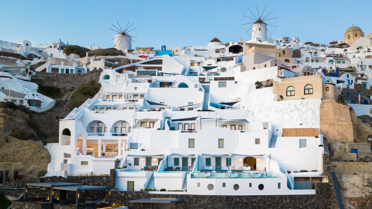 Maregio Suites Santorini 5*
