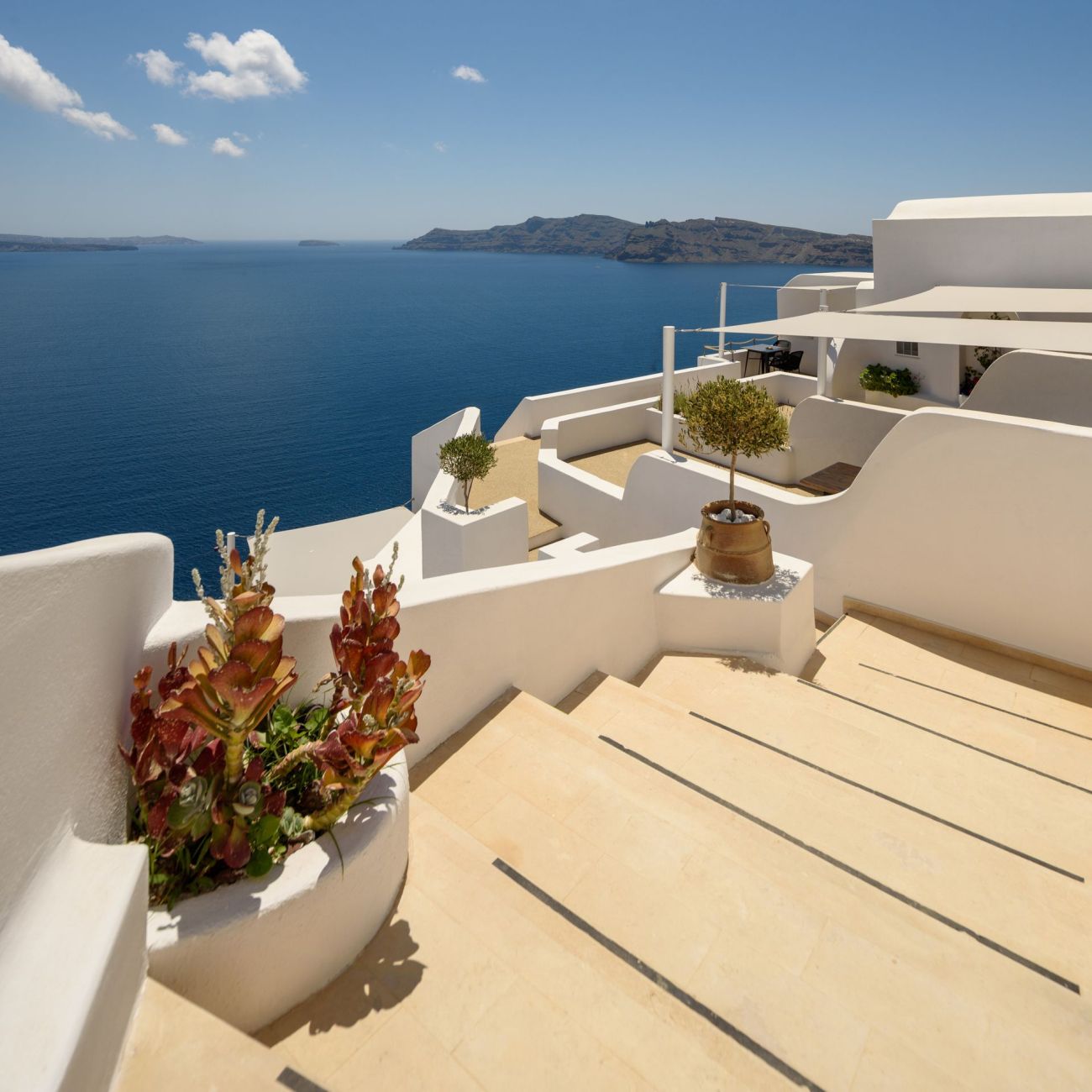 Strogili Traditional Houses Santorini