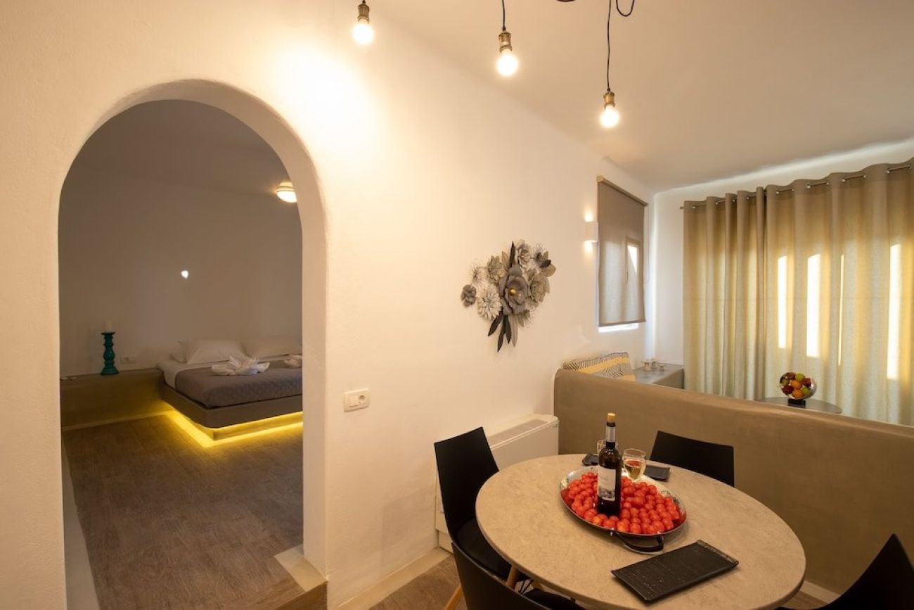 Thea Studios 3*