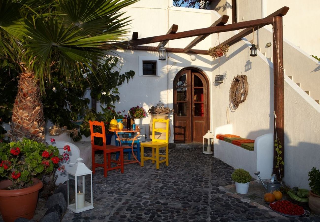 Anna Traditional Apartments Santorini 3*