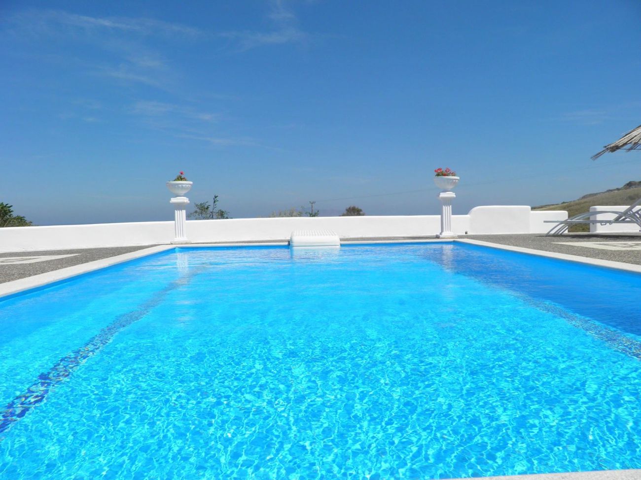 Santorini Traditional Suites