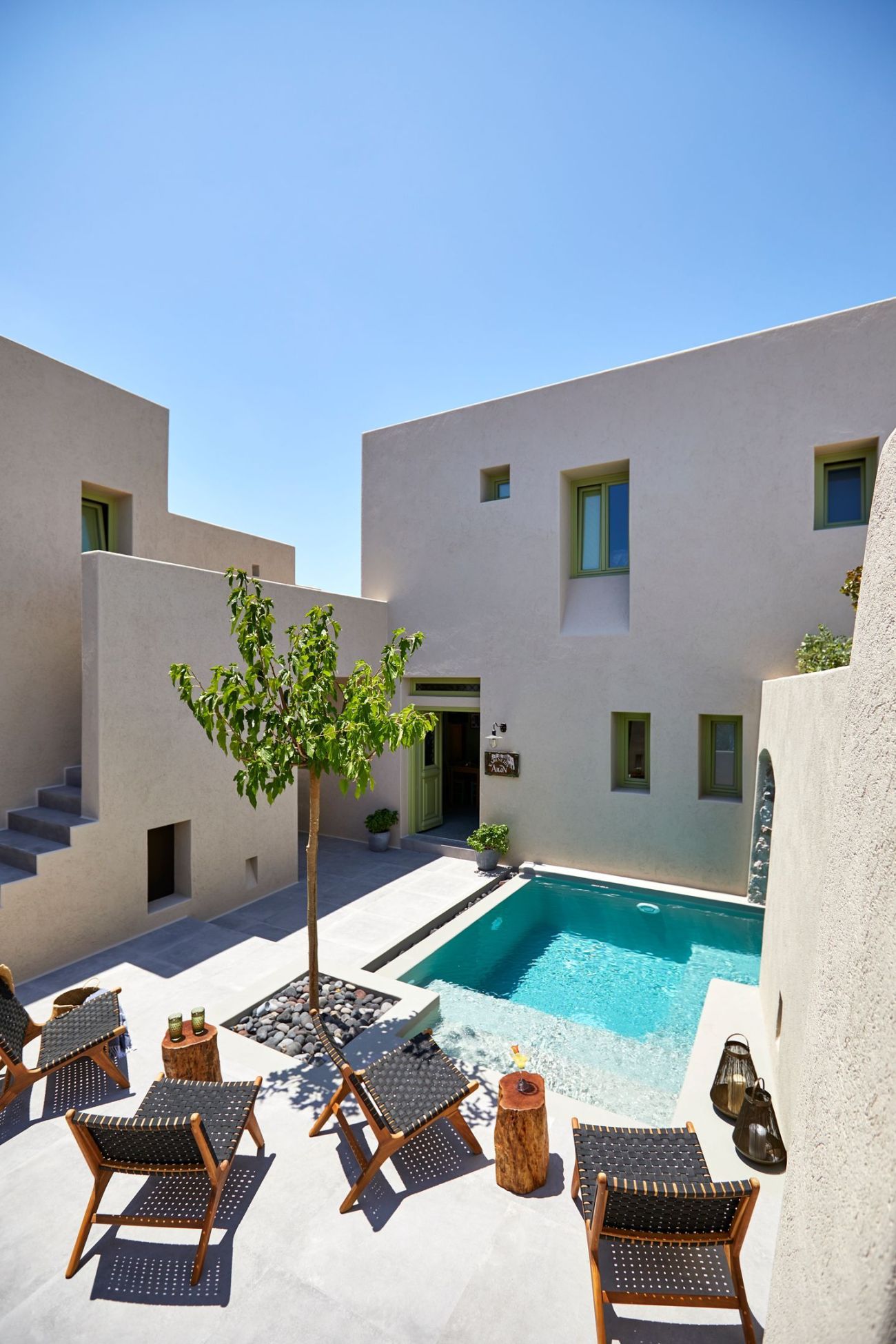 Aeon Suites Santorini 4*