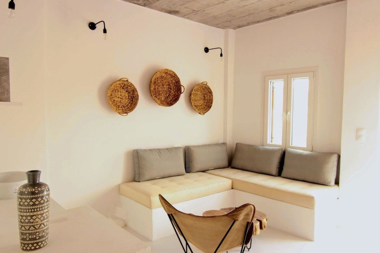 Mesanto Luxury Suites 3*
