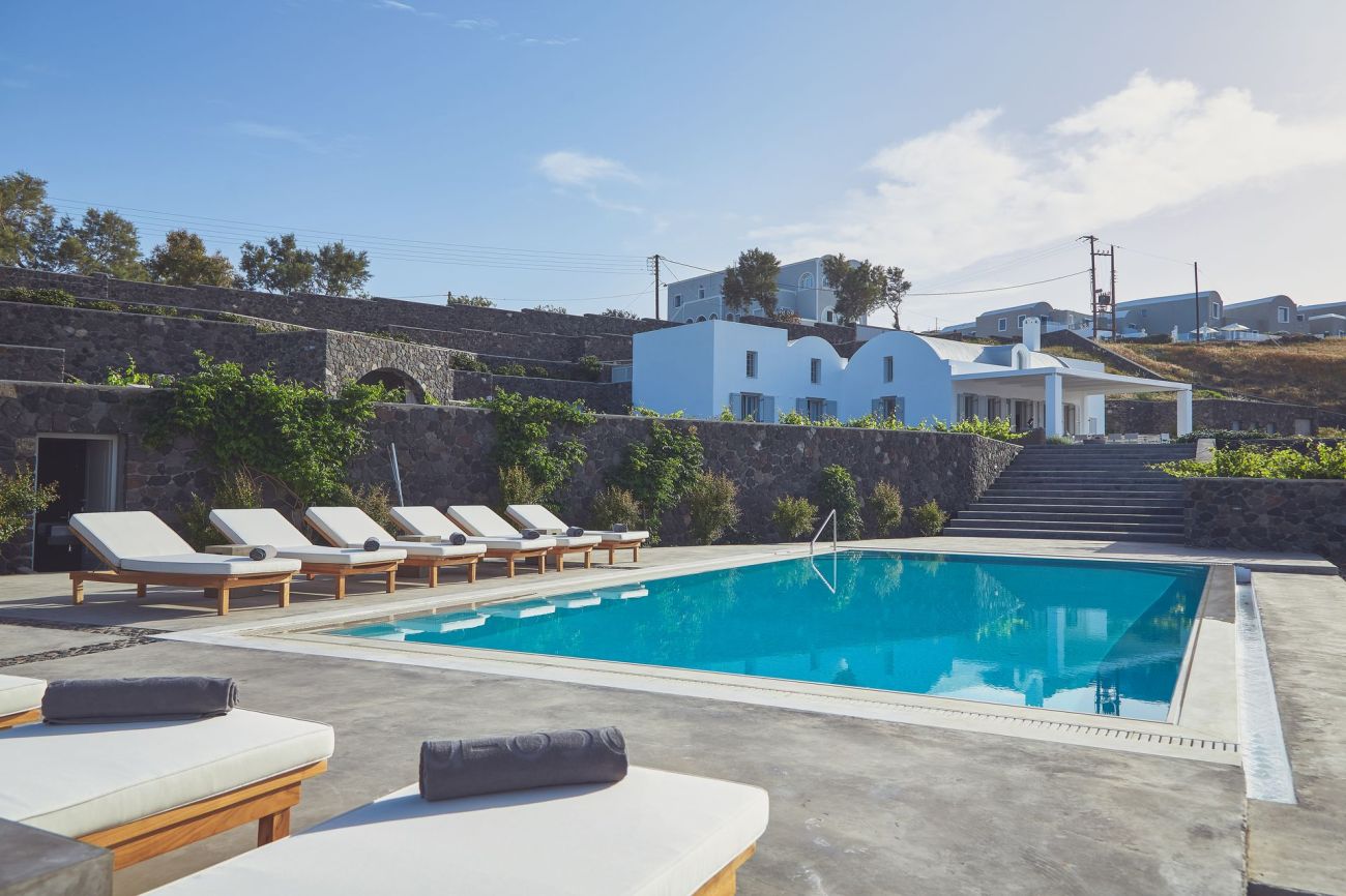 Akrotiri Private Residence 5*