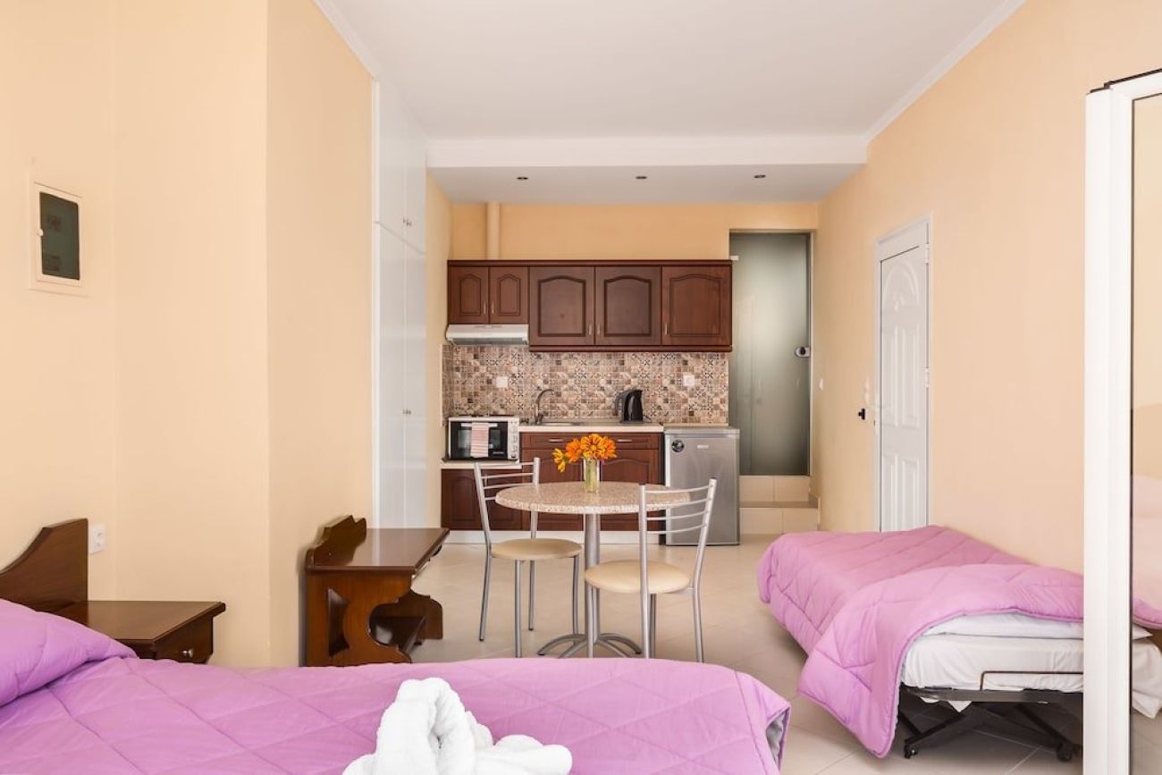 Fouxia Apartments and Studios