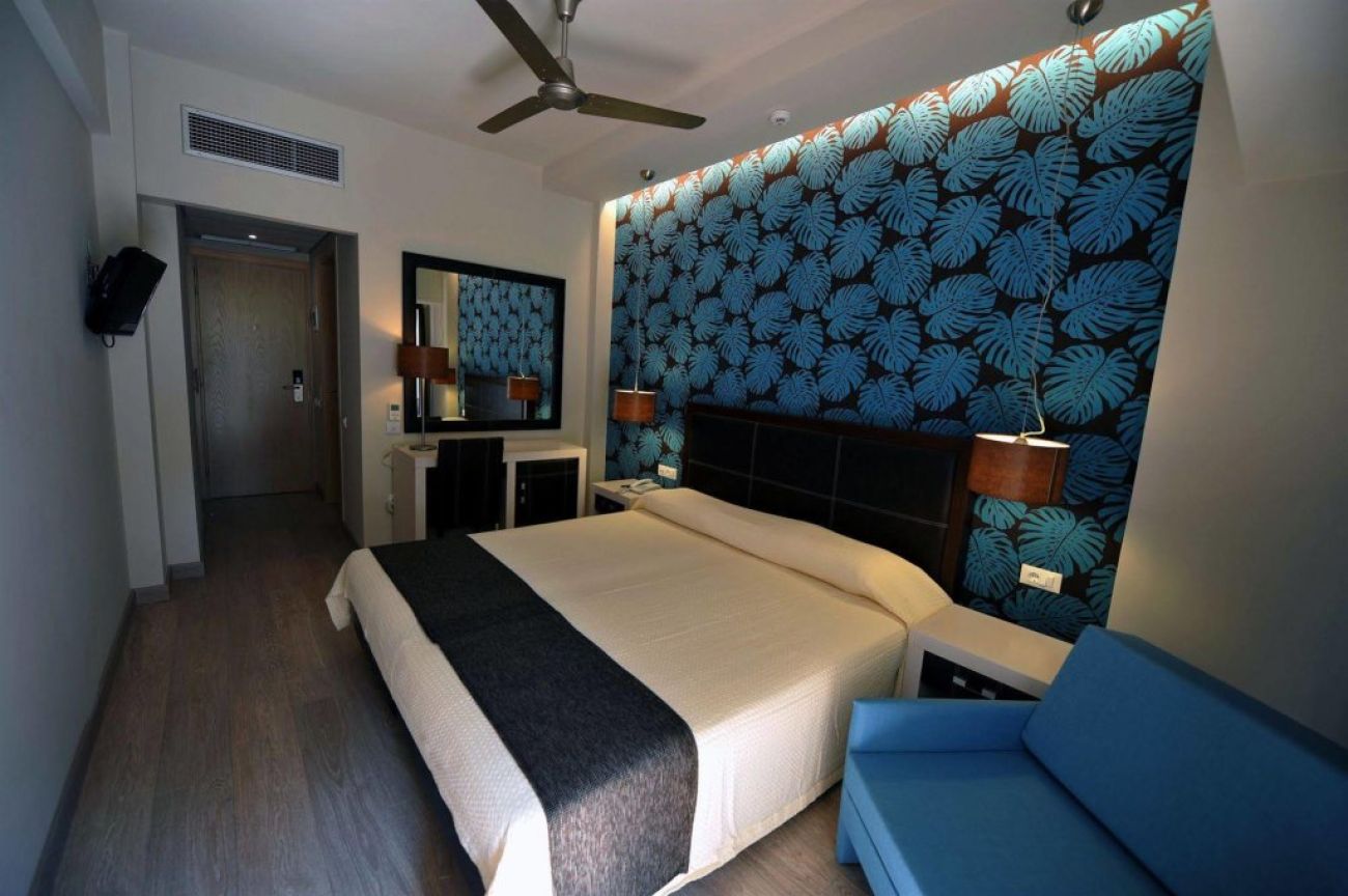 Corfu Mare Hotel 2*