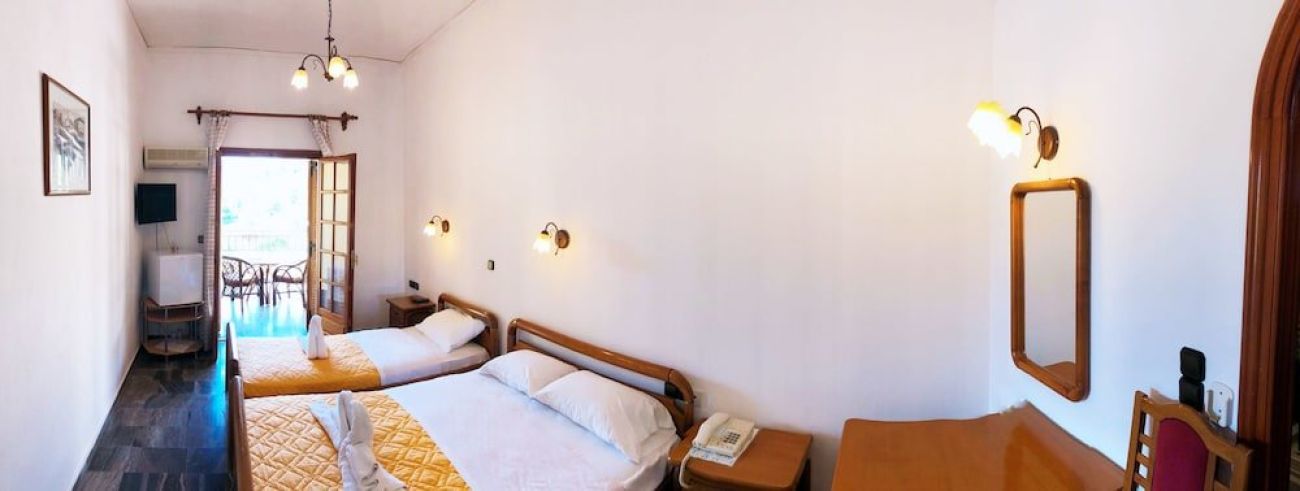 Hotel Regina Corfu 3*