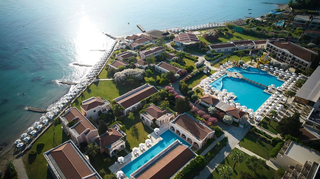 Roda Beach Resort and Spa 5*