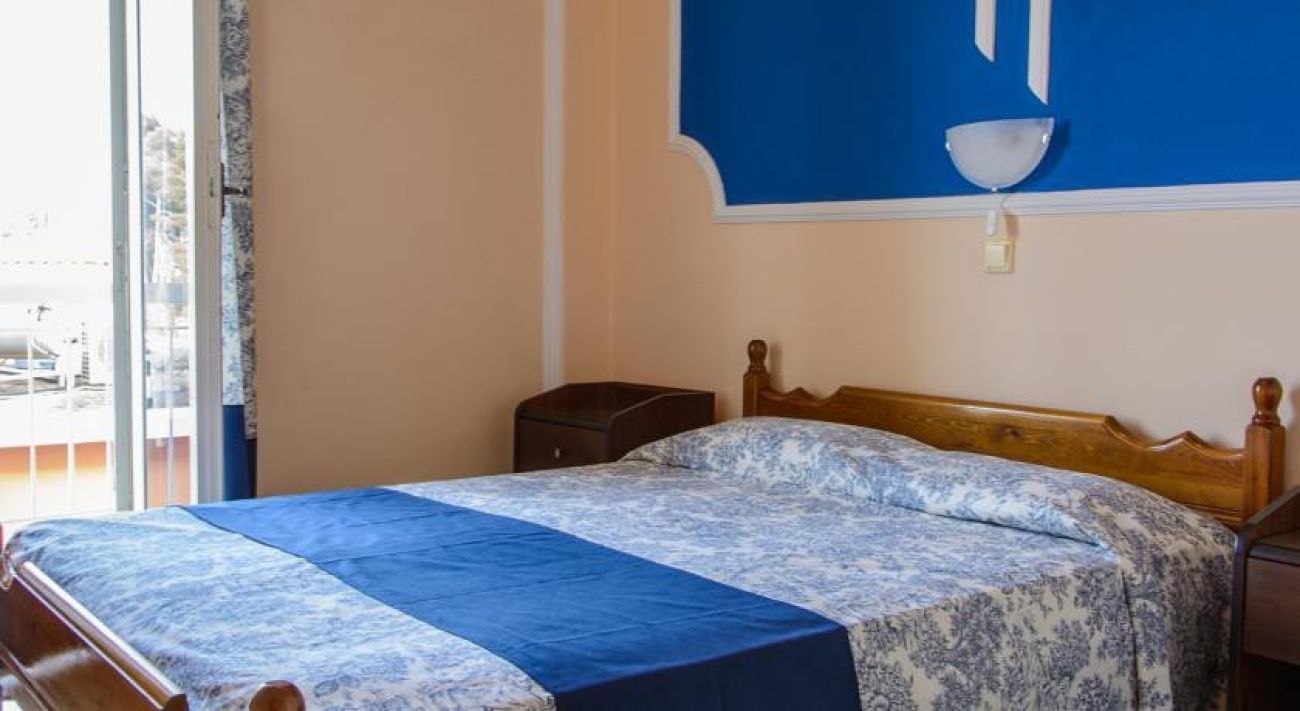Sirena Beach Hotel 3*
