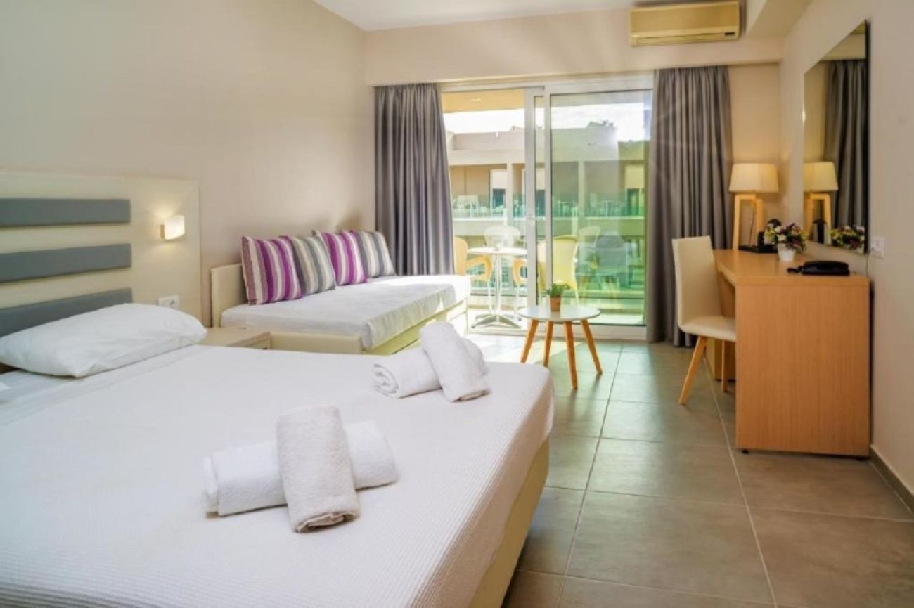 Cnic Gemini Hotel 4*