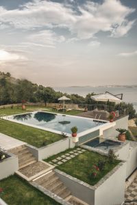 KASTRAKI EPAVLIS Villa 4*