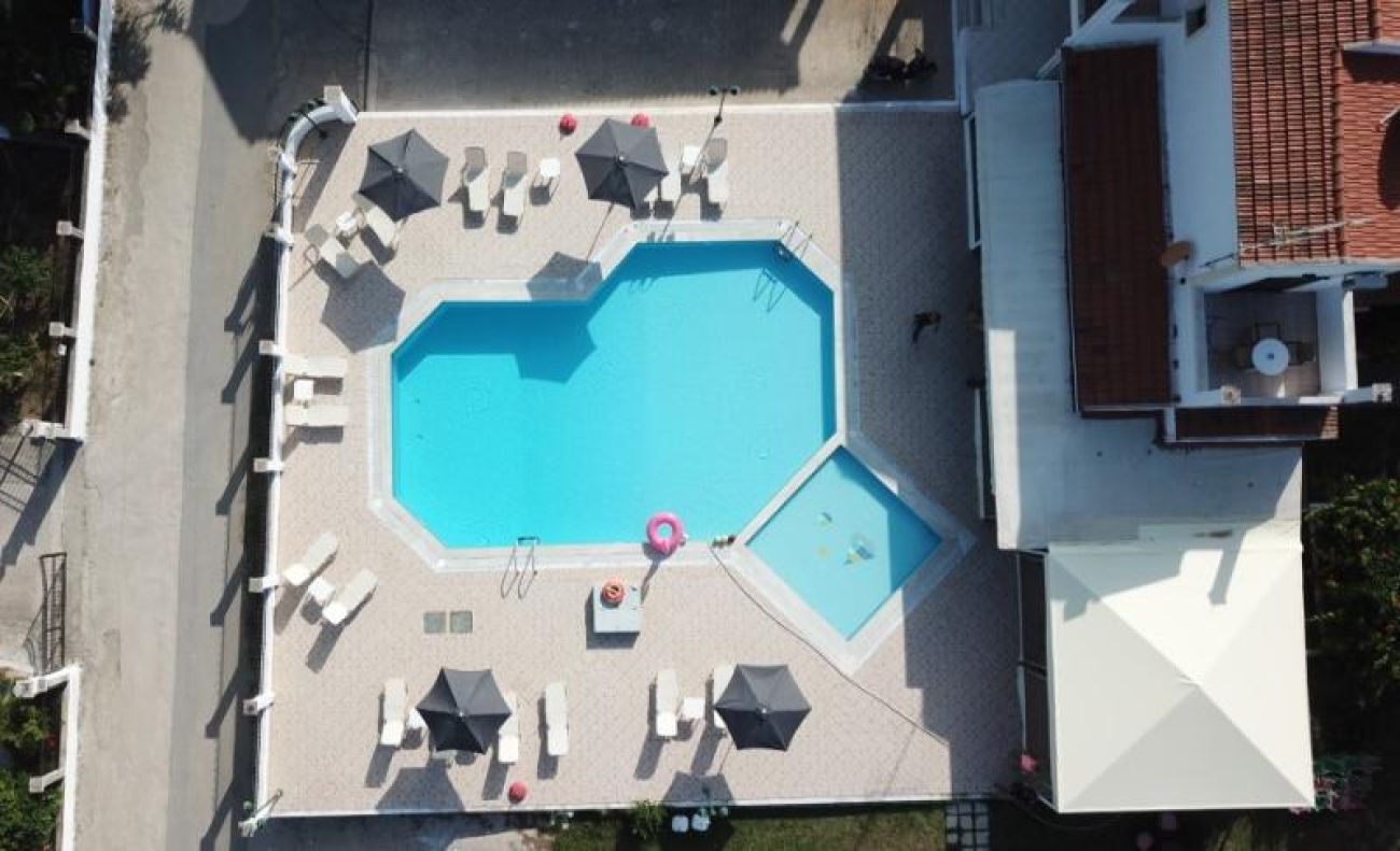 Utopia Kavos Hotel 2*