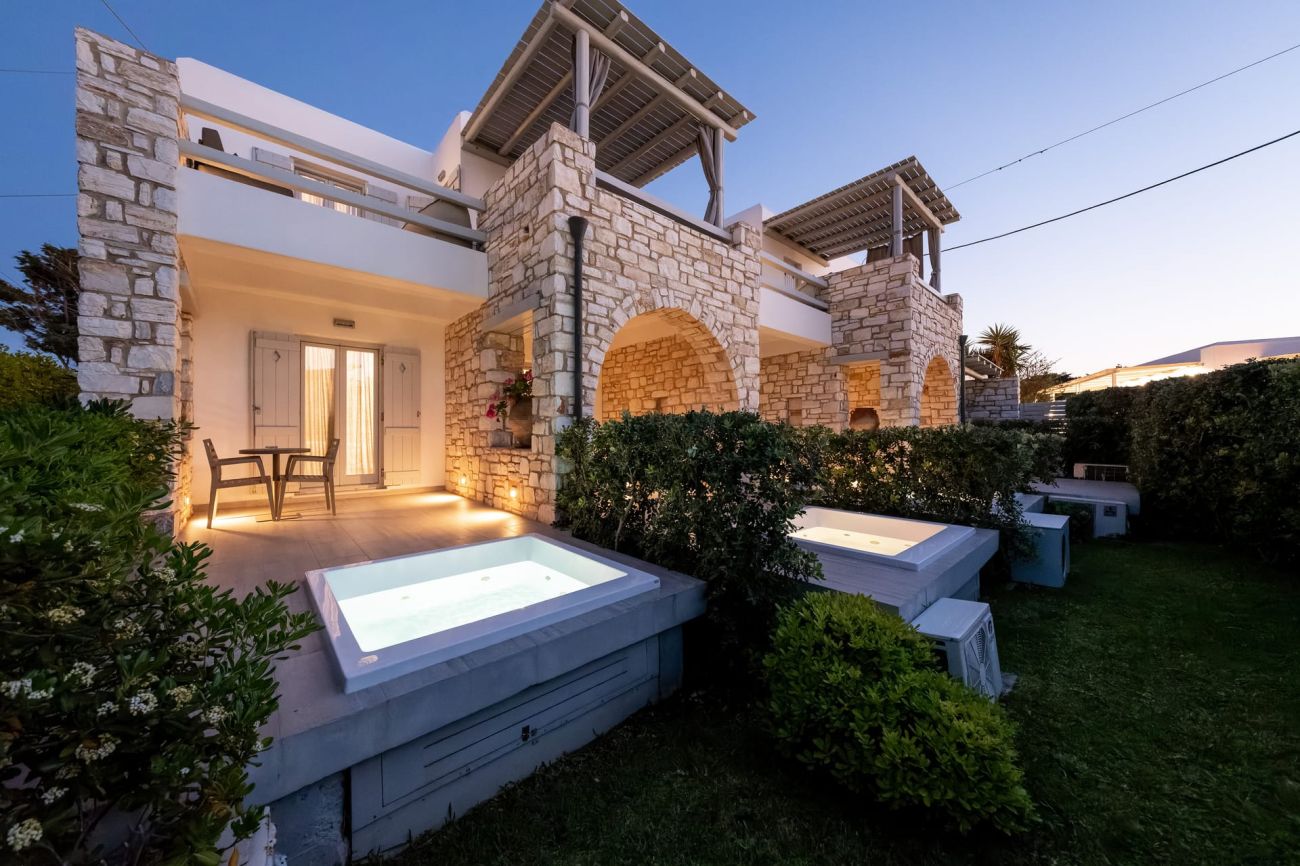 Anemomylos Residence Paros 4*