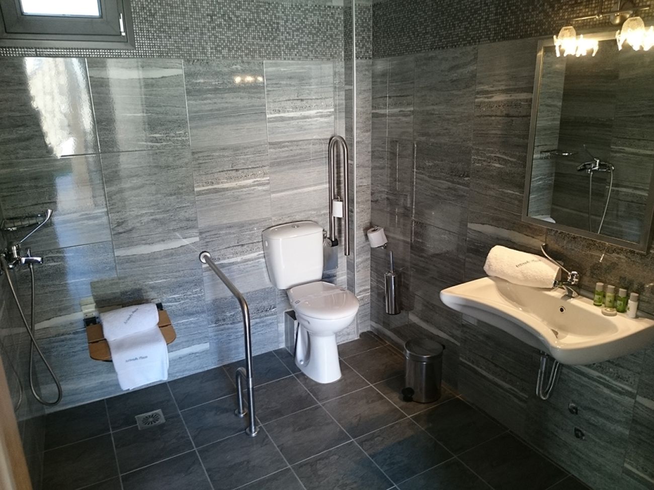 Artemis Plaza hotel 3*