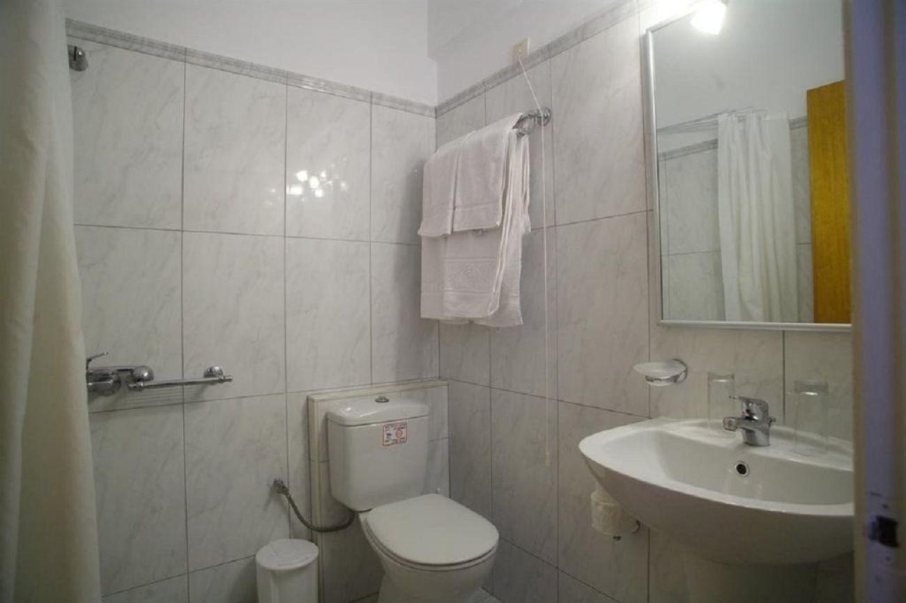 Athos Hotel 2*
