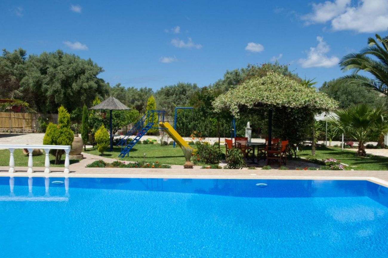 Villa Dimitris Apartments & Studios