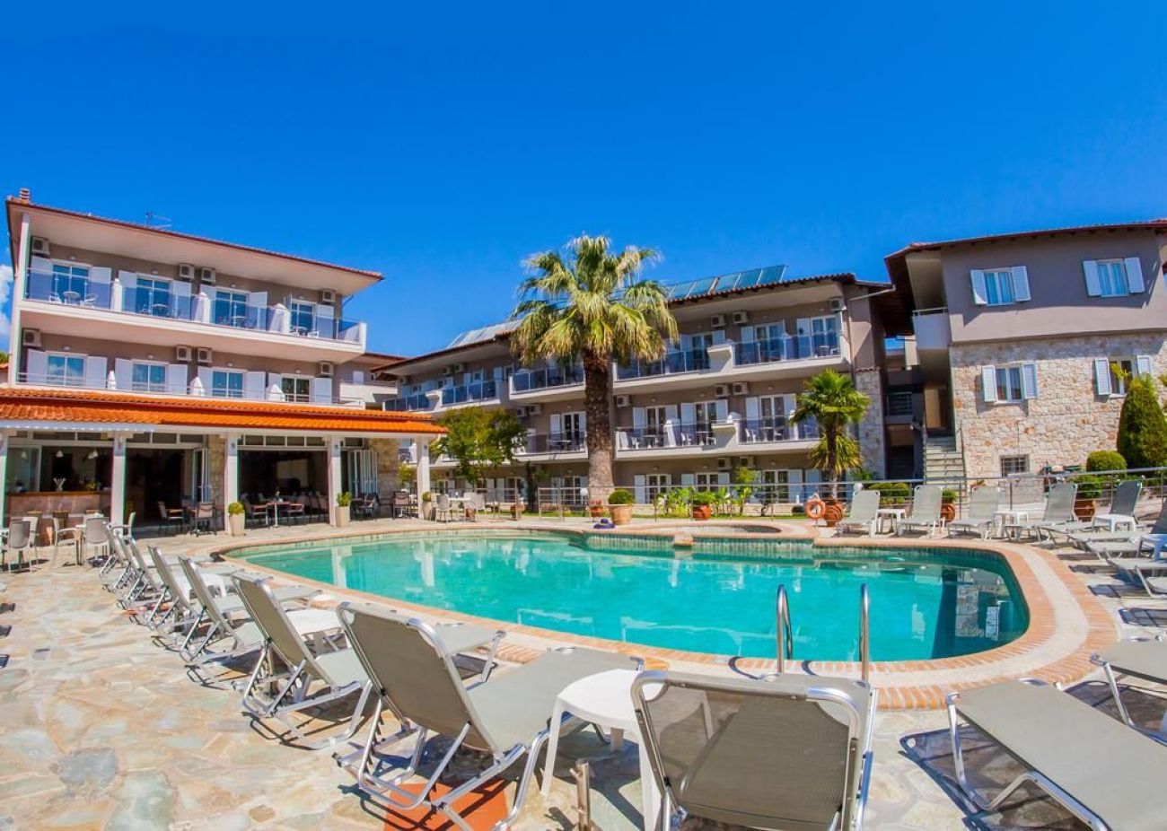 Sarantis Hotel 3*