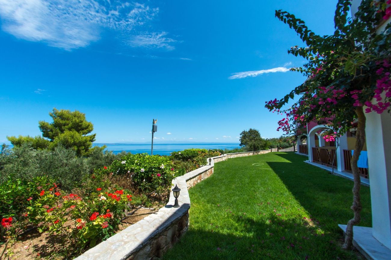 Sea View Village Studios & Apartments 4*