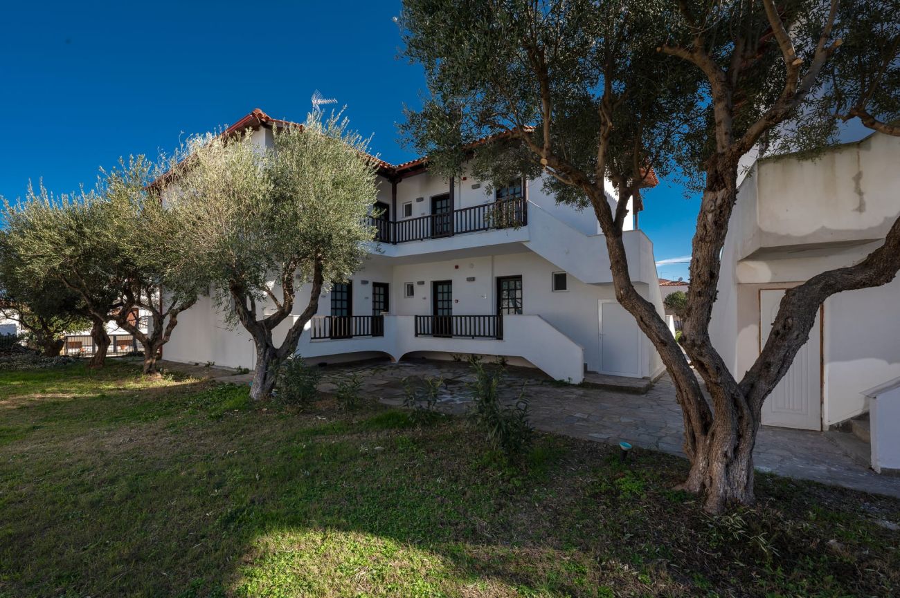 Eleon Suites