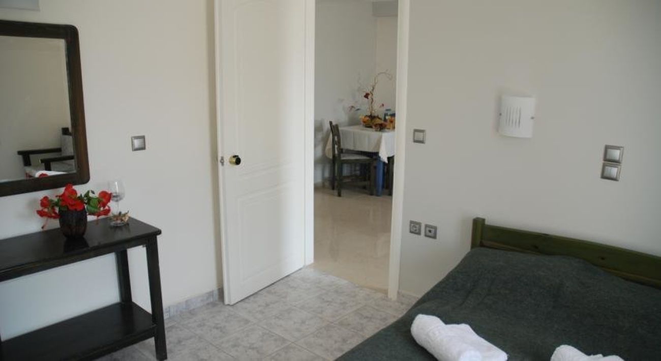 Letsos Hotel 3*