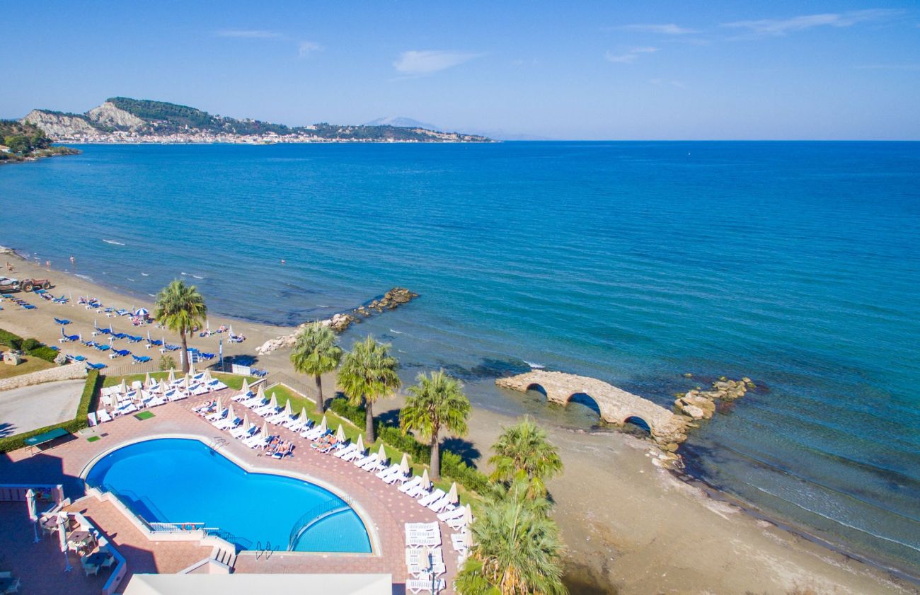 Xenos Kamara Beach