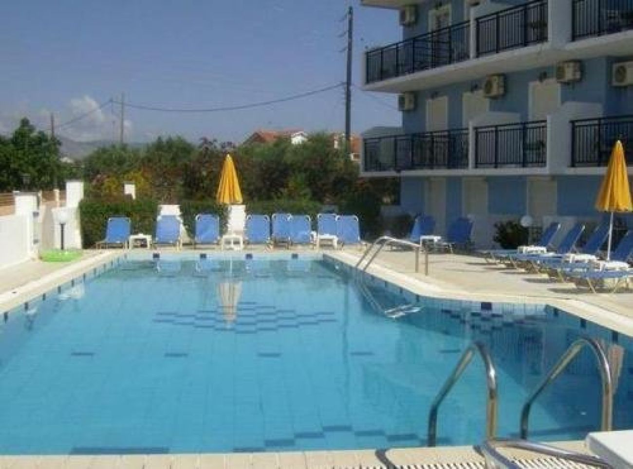 Britannia Studios 3*