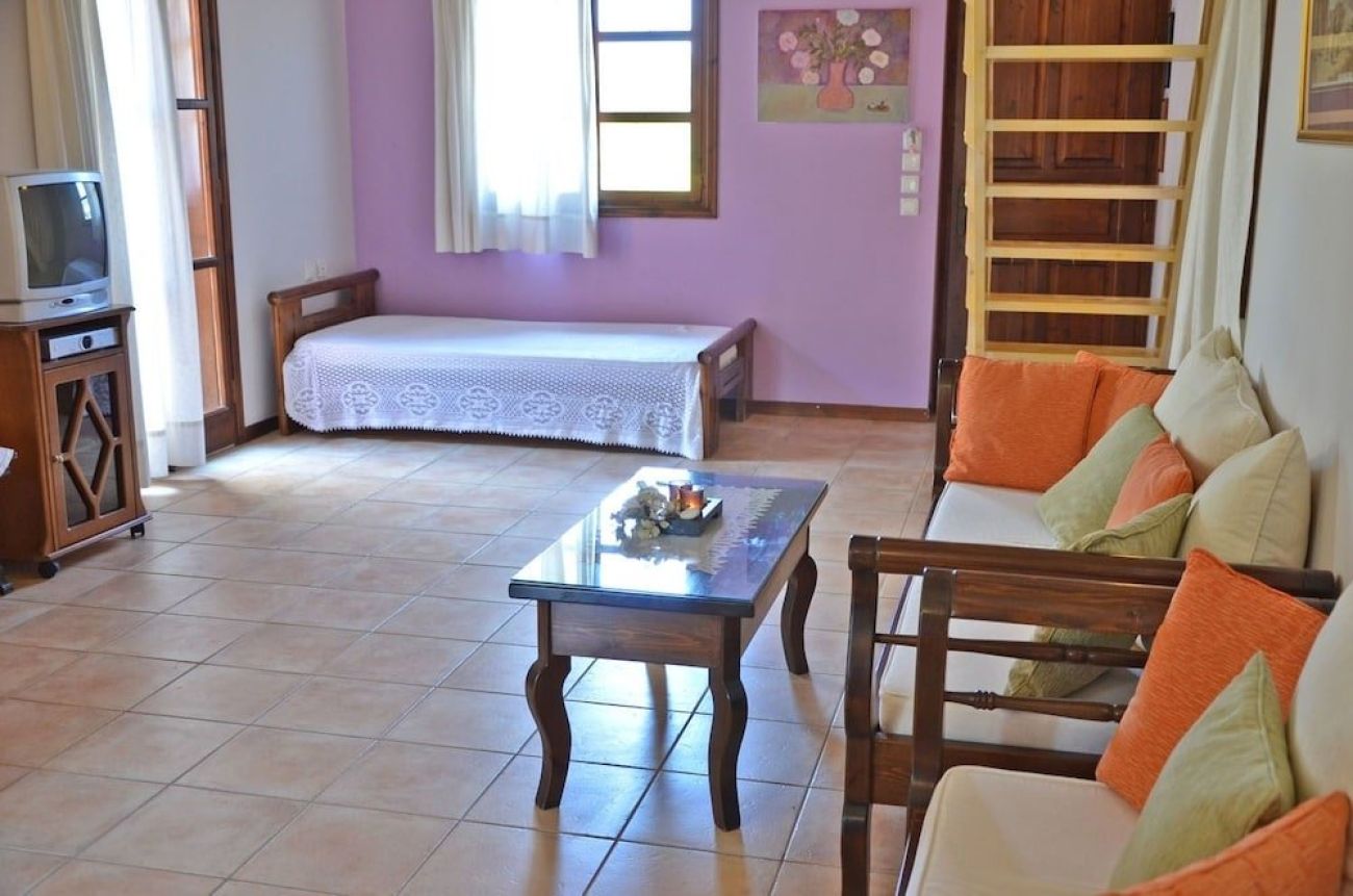 Traditional Villas Therianos 3*