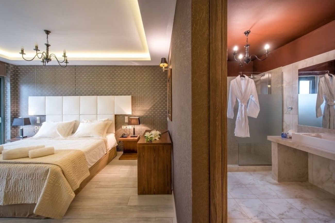 Elegance Luxury Executive Suites 5*
