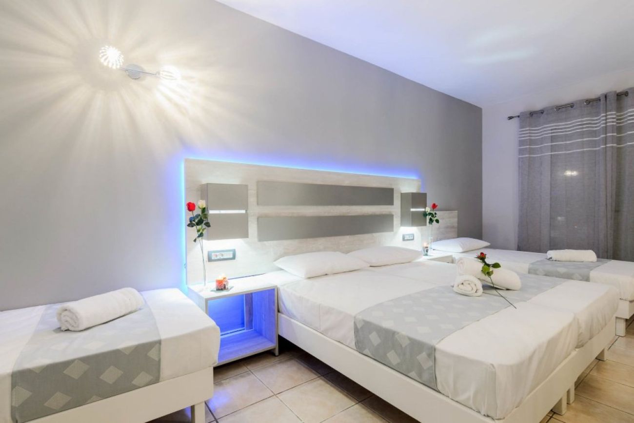 Aeon Hotel 3*
