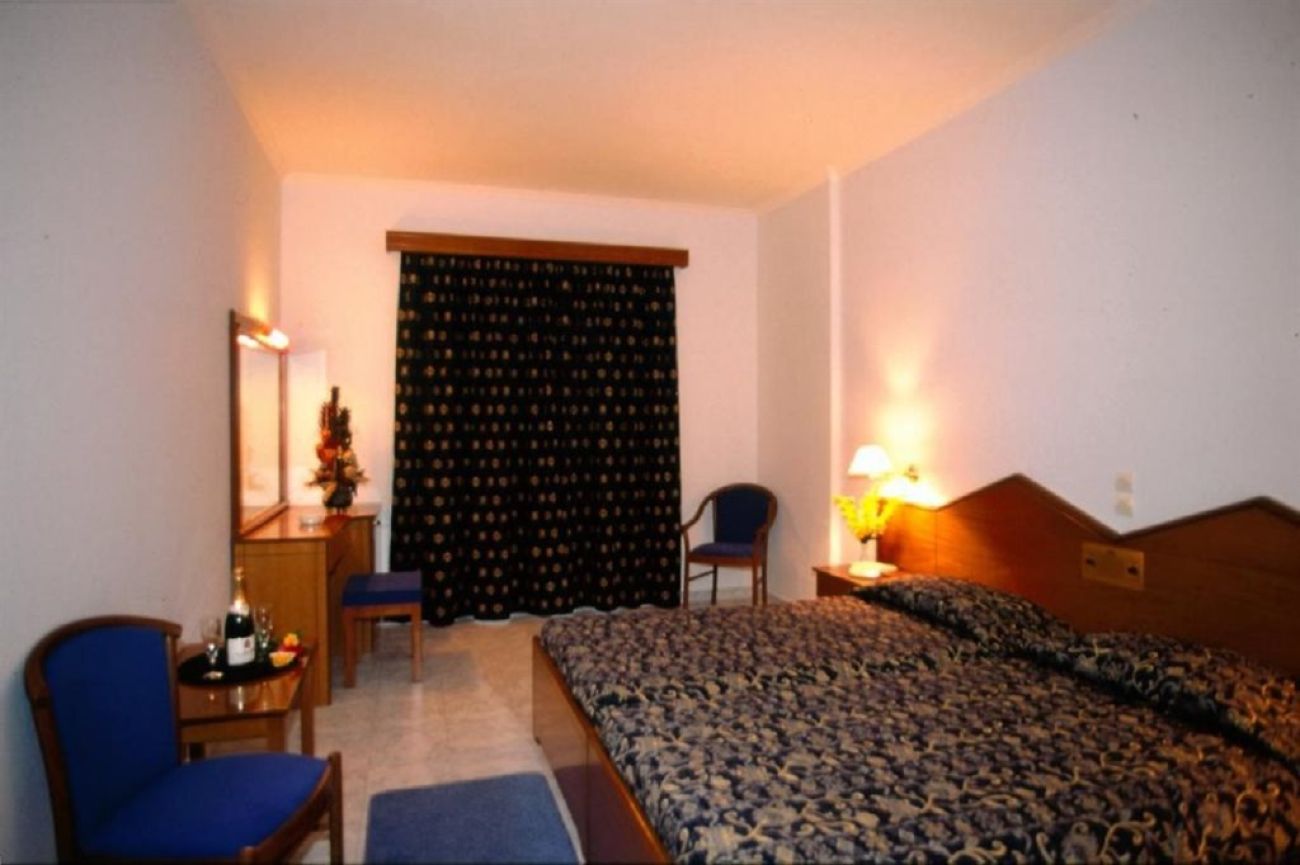 Astir Palace Hotel 4*