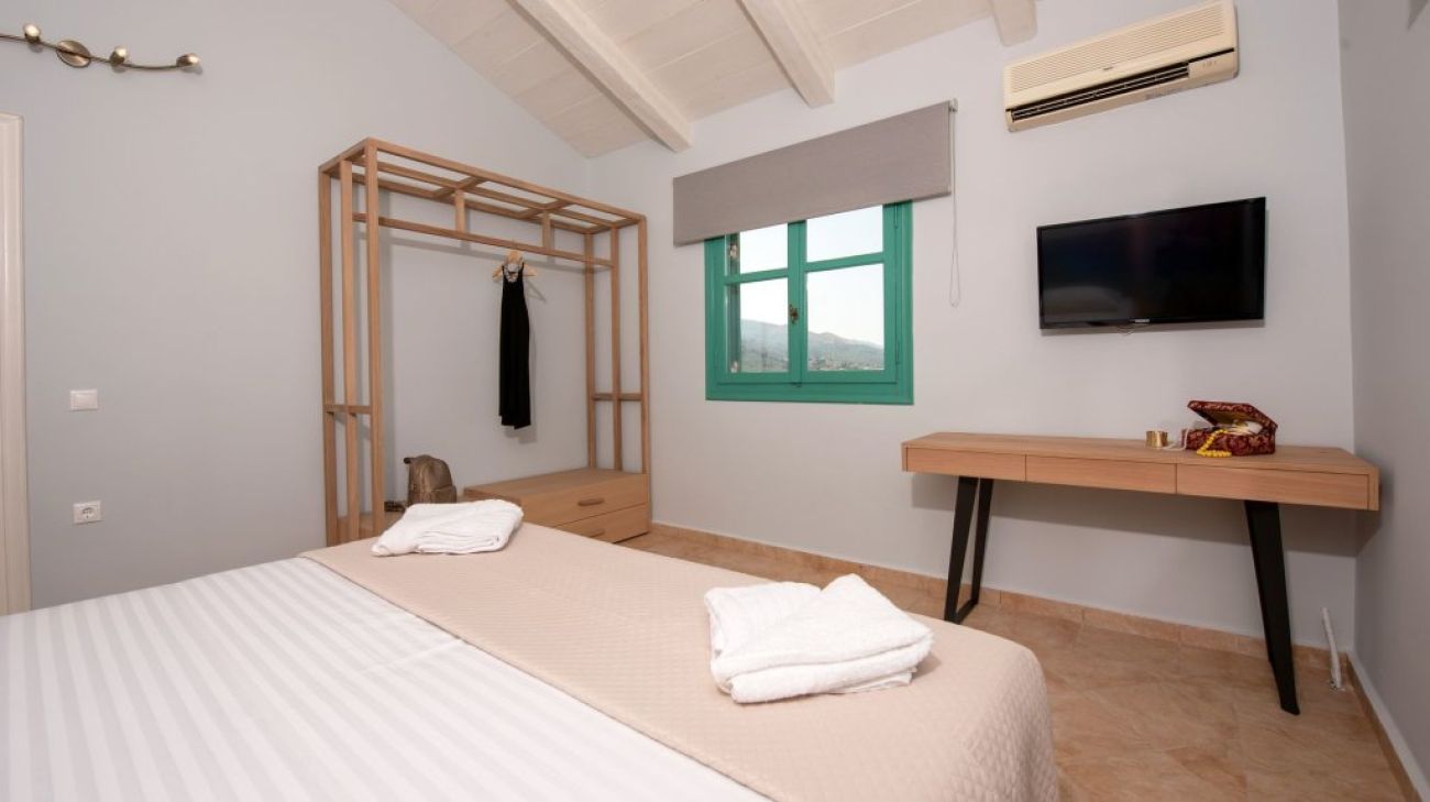 VILLA VAKIS 3*