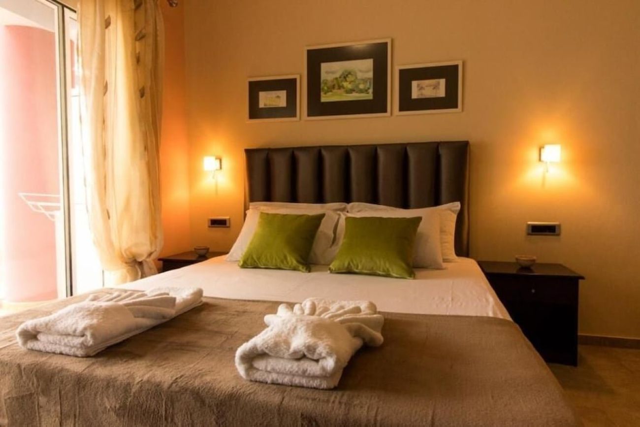 Evia Dream 3*