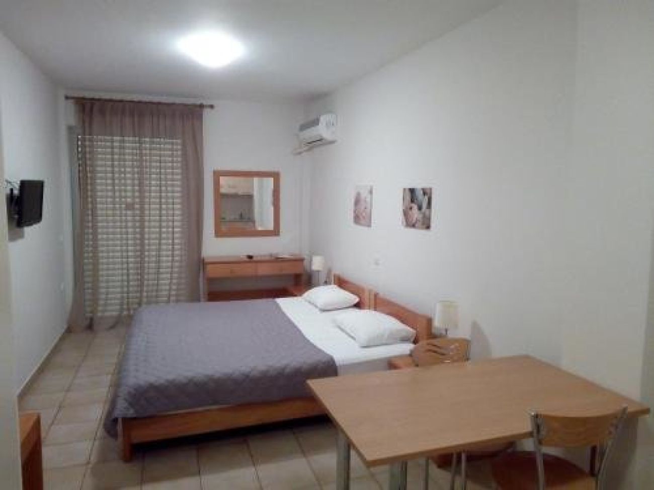 Hotel Arethousa 2*