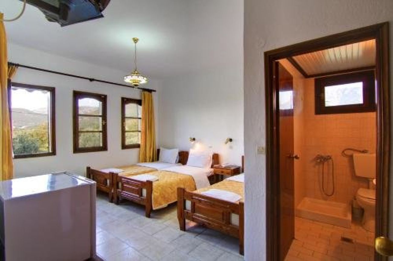 Nefeli Hotel 3*