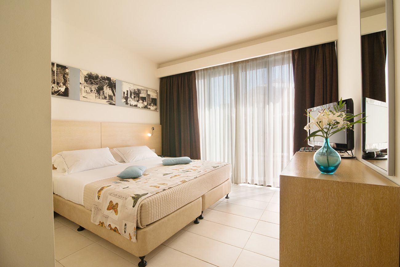 Alea Hotel & Suites