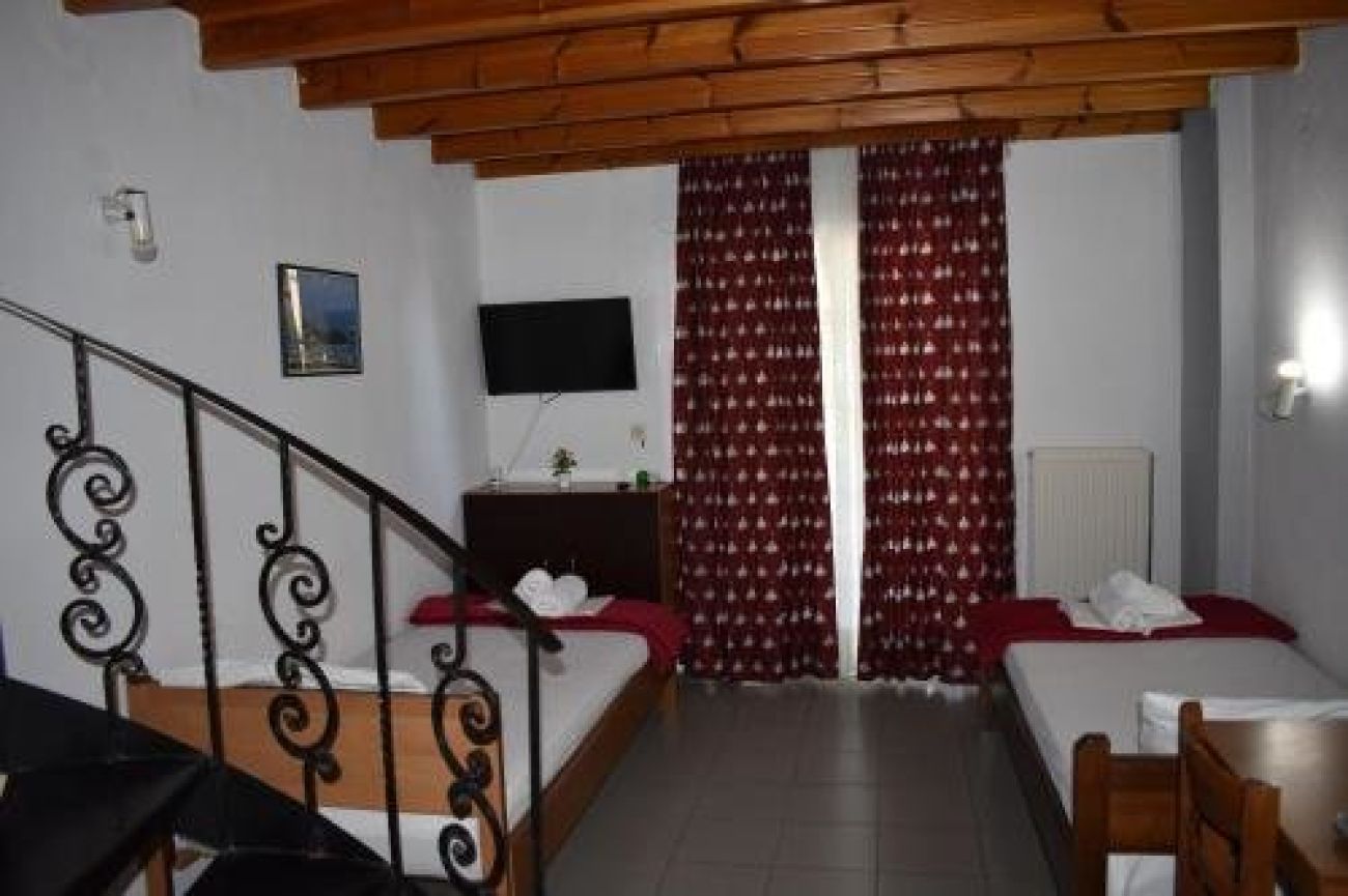 Galanis Studios And Apartments